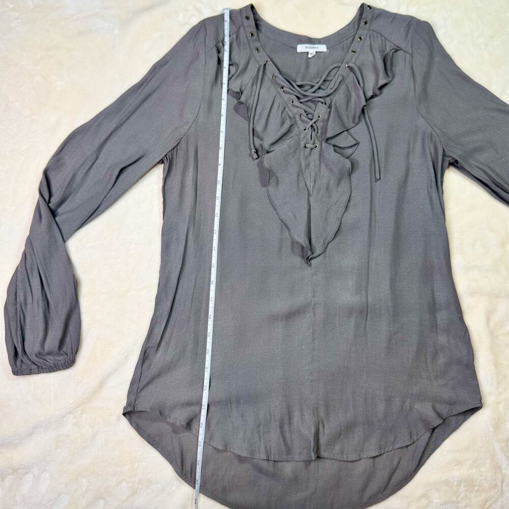 Pleione Ruffled Tied Tunic Blouse Gray Women’s Small Regency Shirttail Hem - Picture 5 of 16